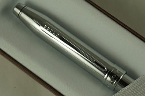Ograničeno izdanje s poliranim kućištem i jasnom srednjom prugom u donjem dijelu, kemijska olovka s valjkom s gel tintom srednje oštrine