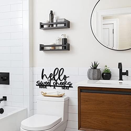 Pozdrav slatkim obrazima natpis kupaonice metal ima sjedalo zidni znak slatki dekor kupaonice smiješna seoska kuća za kupaonicu zid