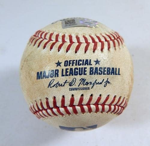 2019 Milwaukee Brewers Pi Pirates Igra Upotrijebljena bijeli bejzbol Musgrove Grandal Foul - Igra korištena bejzbola