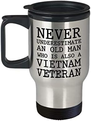 Veteranska putnička šalica - Nikad ne podcjenjujte starca koji je ujedno i vijetnamski veteranski vrh - jedinstveni smiješni umirovljeni