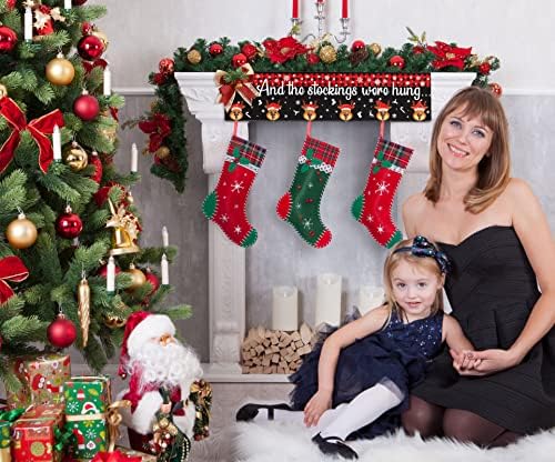 Držač za božićnu čarapu za zid od plašta Viseće drvene čarape za kamin za kamin s 6 vješalica srušeni, a čarape su obješene božićne